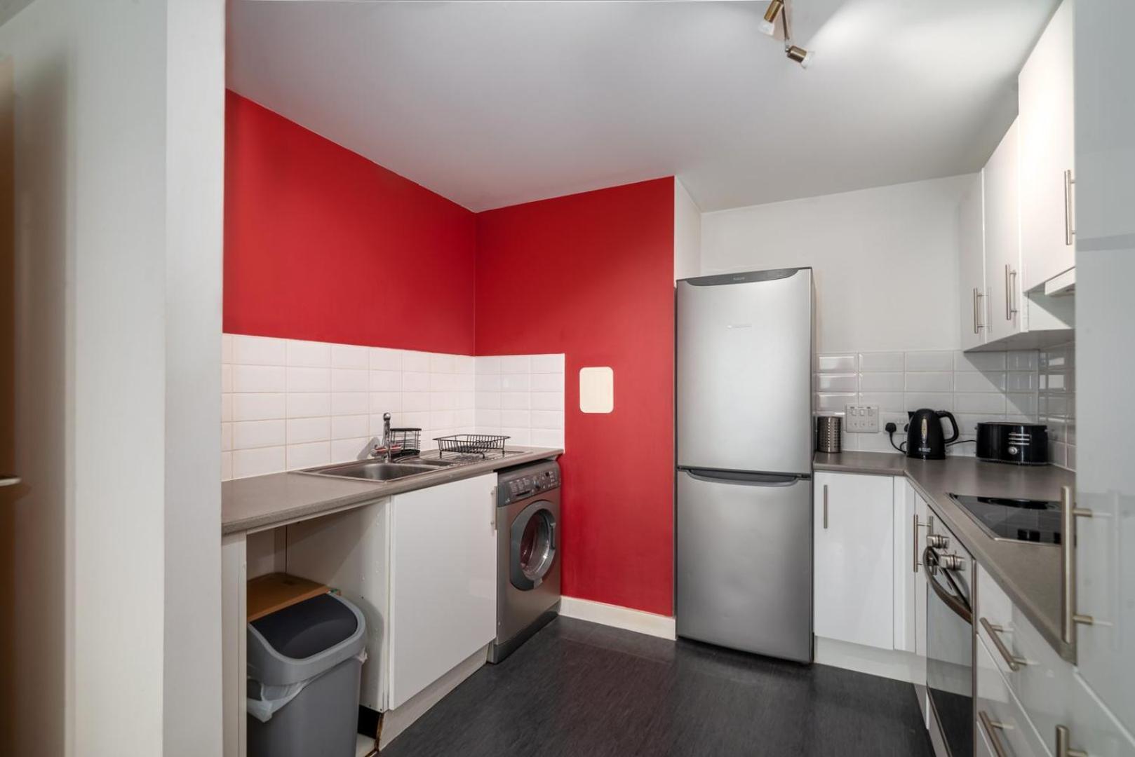 Guestready - 1 Bed Apt With City Views, Vauxhall Apartment London Bagian luar foto