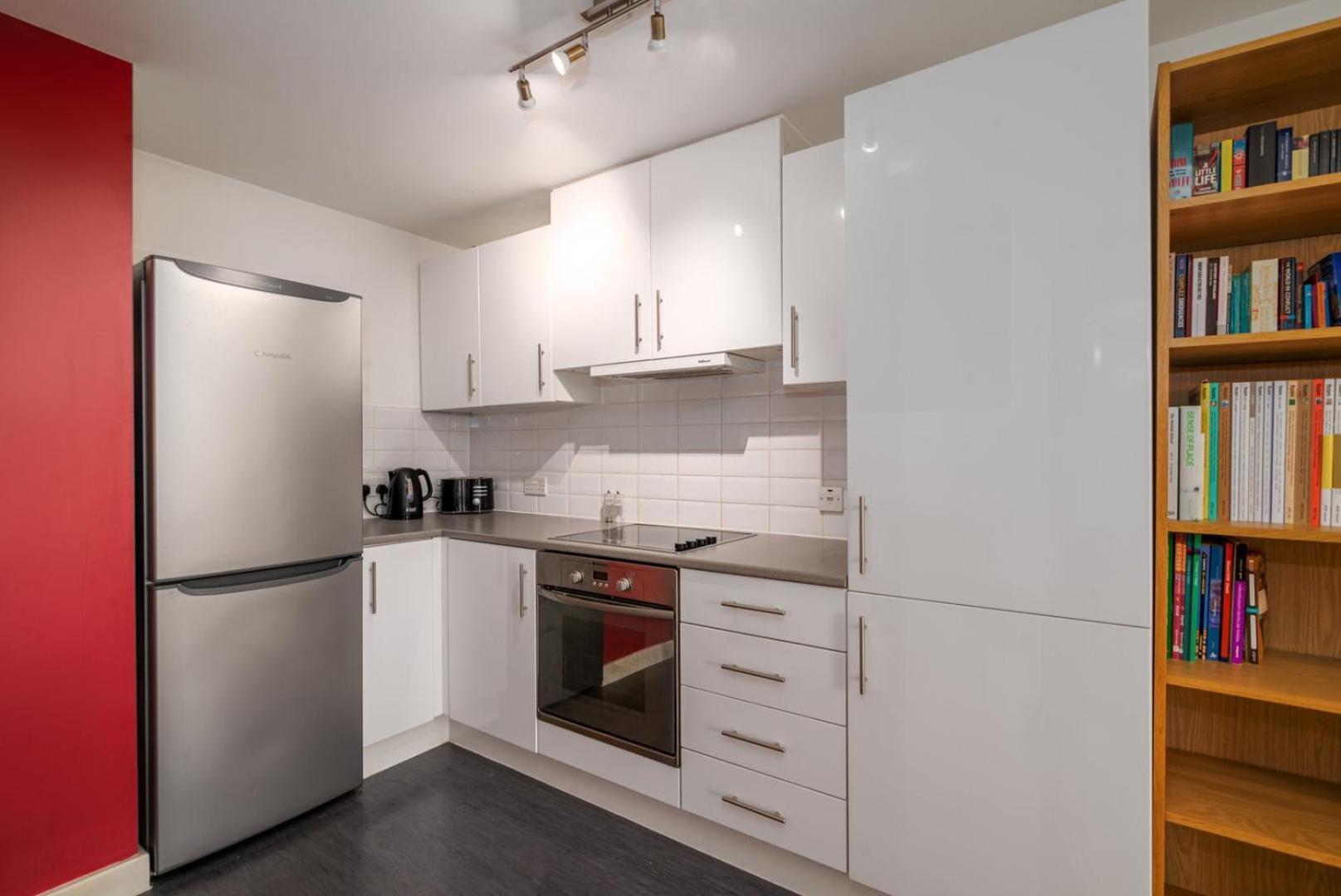Guestready - 1 Bed Apt With City Views, Vauxhall Apartment London Bagian luar foto
